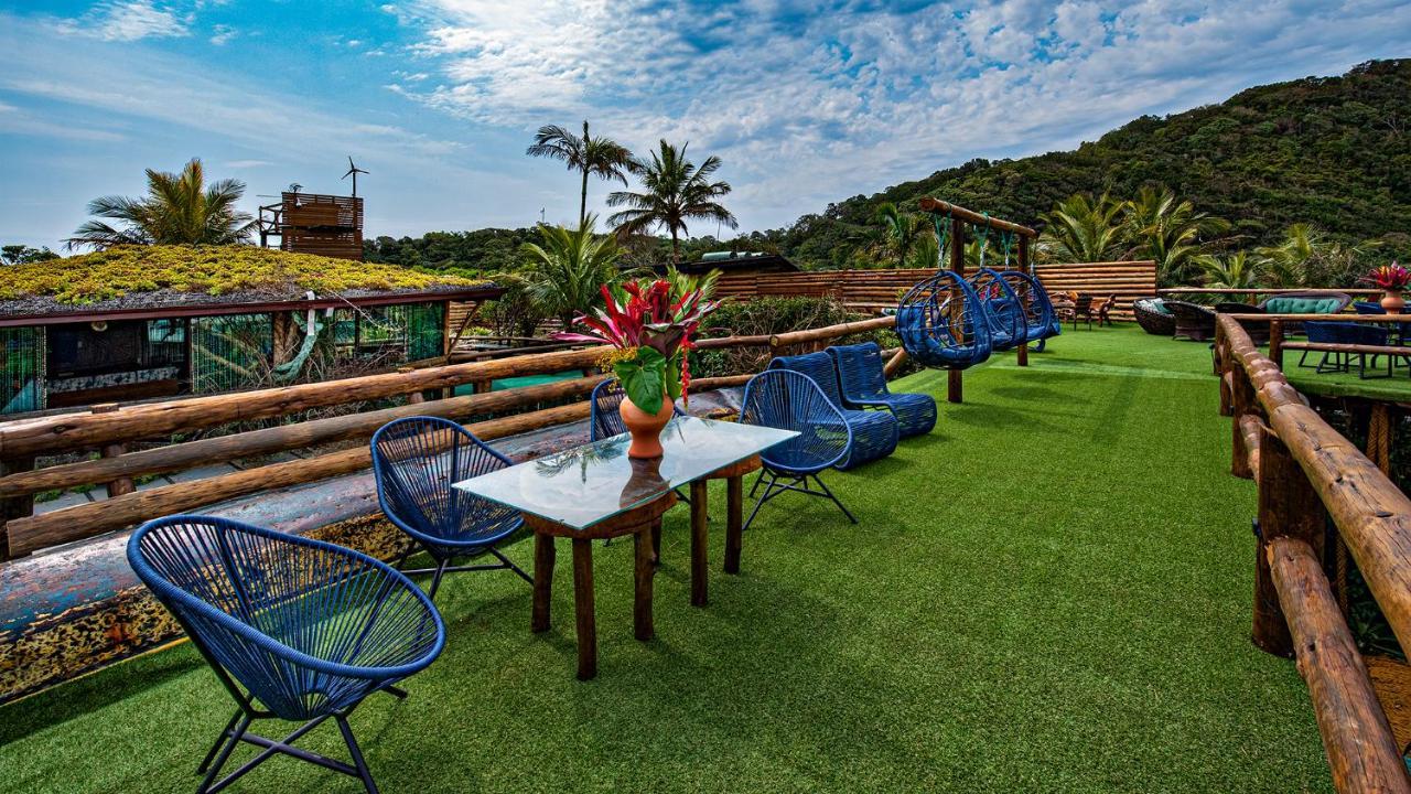Grajagan Surf Resort Ilha do Mel Ngoại thất bức ảnh