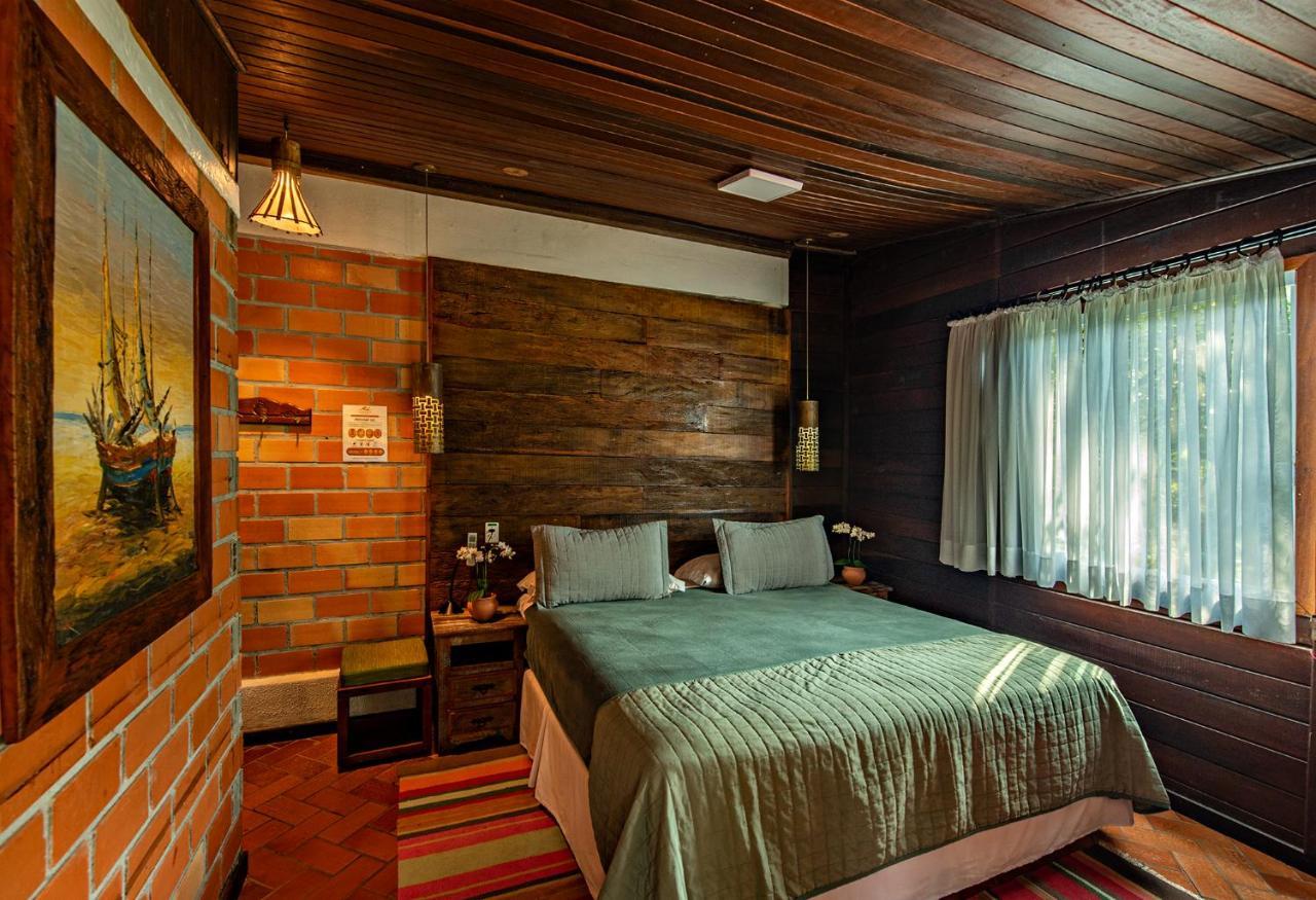 Grajagan Surf Resort Ilha do Mel Phòng bức ảnh