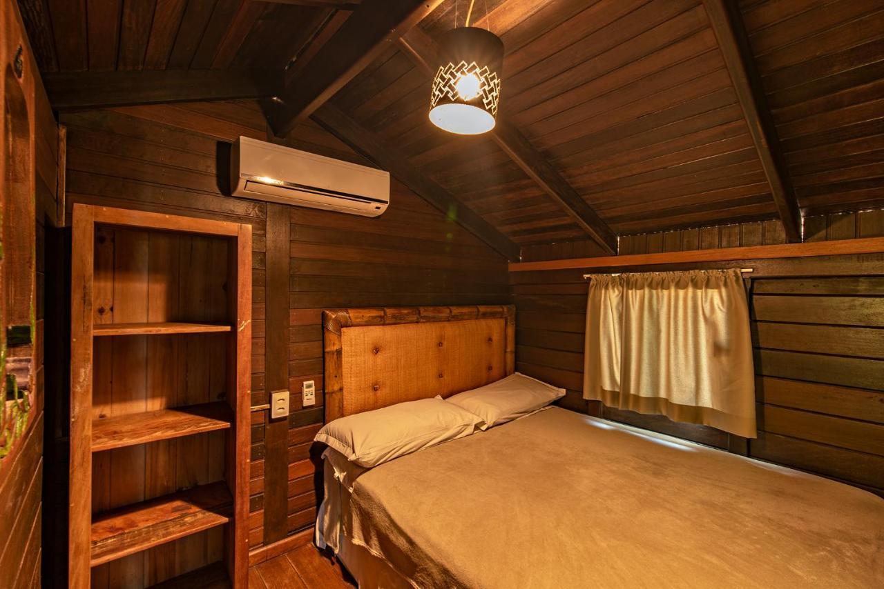 Grajagan Surf Resort Ilha do Mel Ngoại thất bức ảnh