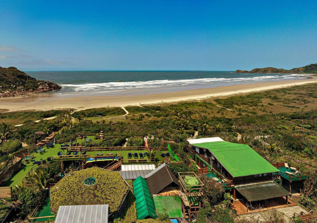 Grajagan Surf Resort Ilha do Mel Ngoại thất bức ảnh