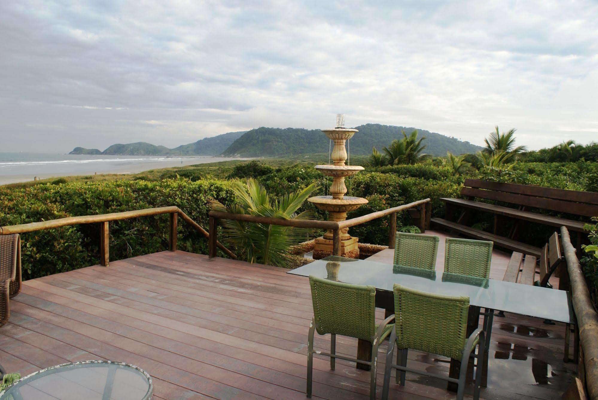 Grajagan Surf Resort Ilha do Mel Ngoại thất bức ảnh
